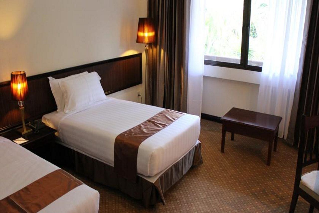 Star Hospedaje Kampong Jerudong Exterior foto